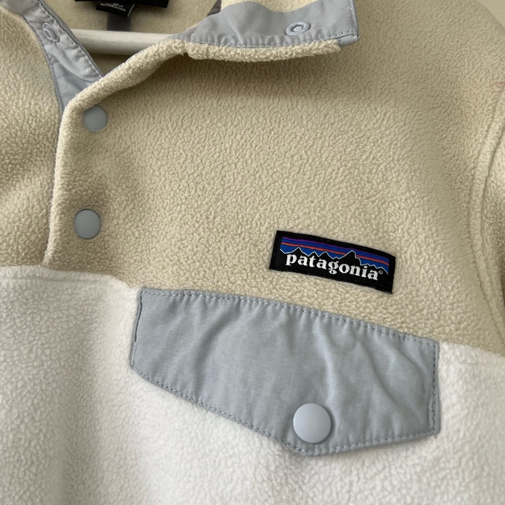 Patagonia Pullover - Picture 3 of 7